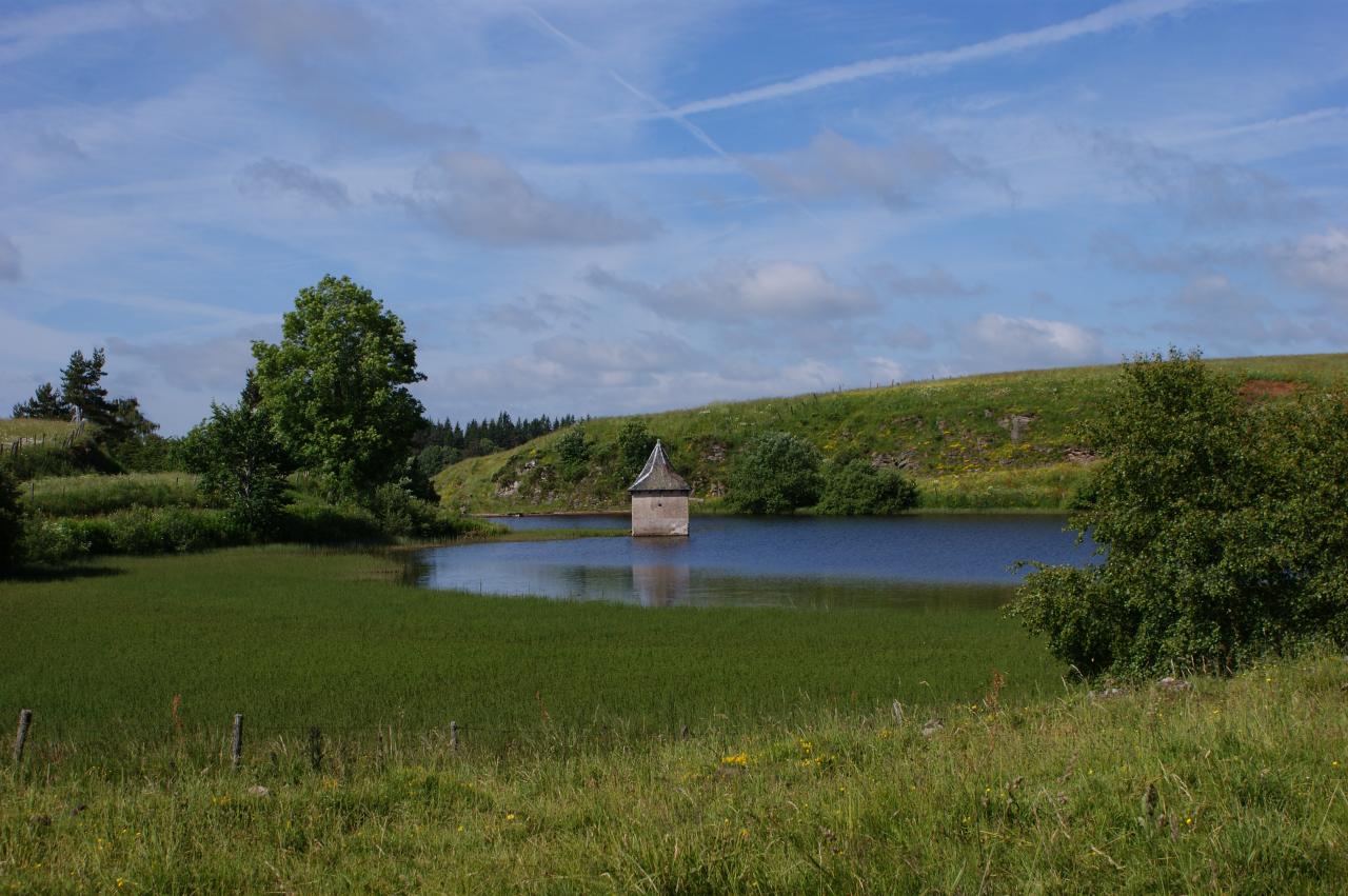 Pigeonnier sur l'eau