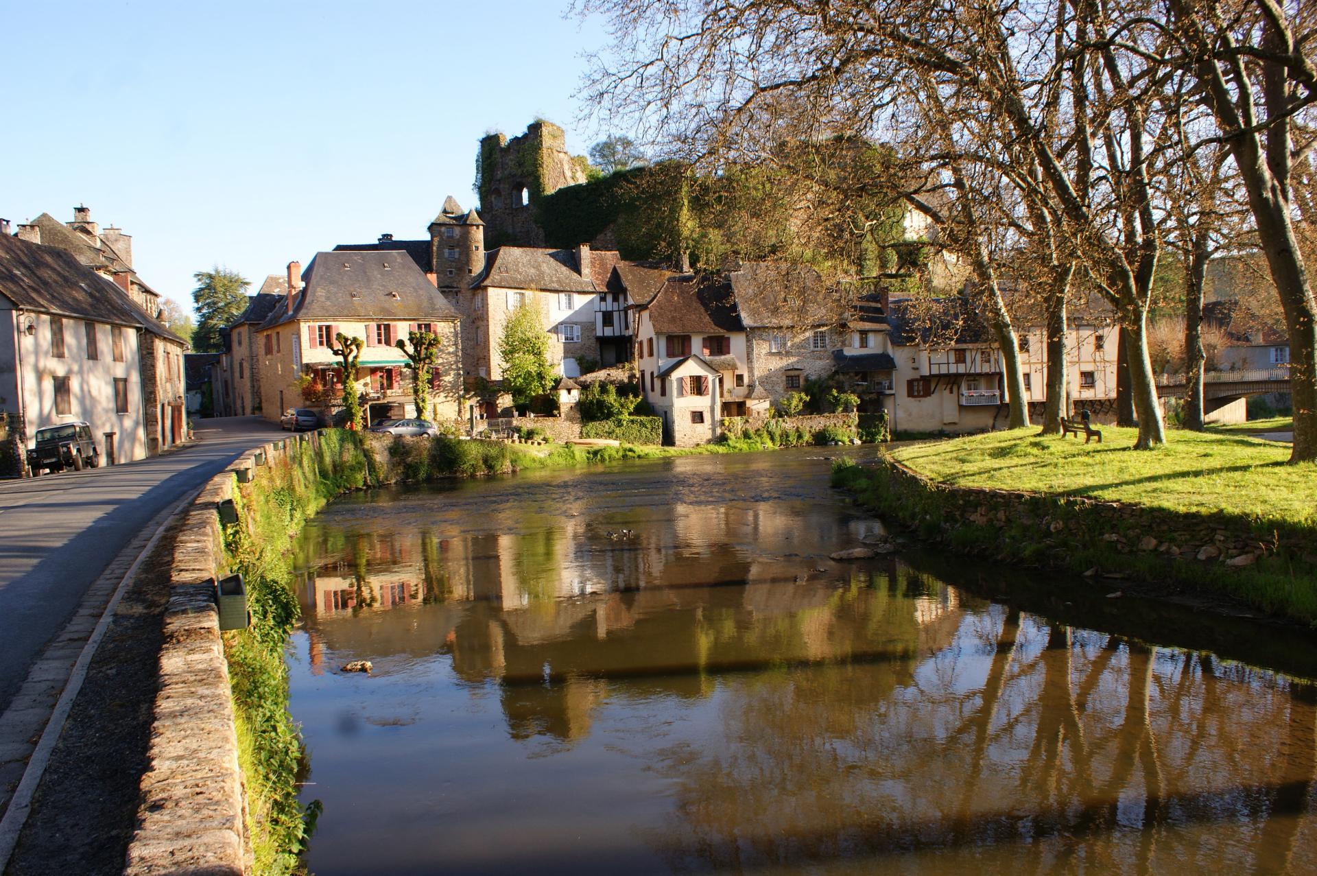 Ségur le Château 