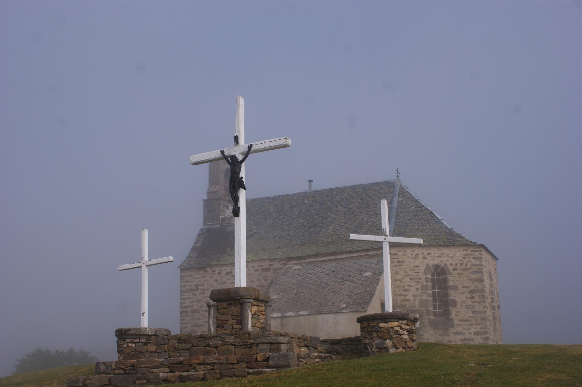 église d'Alleuze (Cantal)