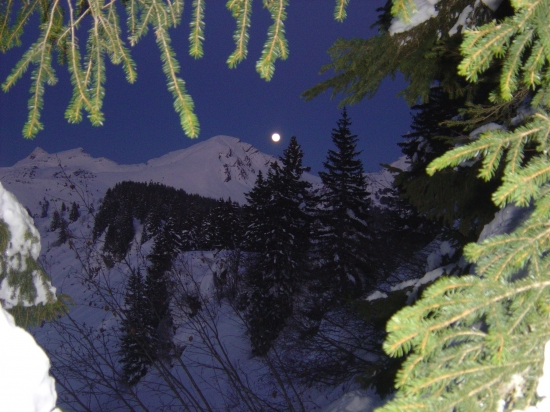 Avoriaz by night